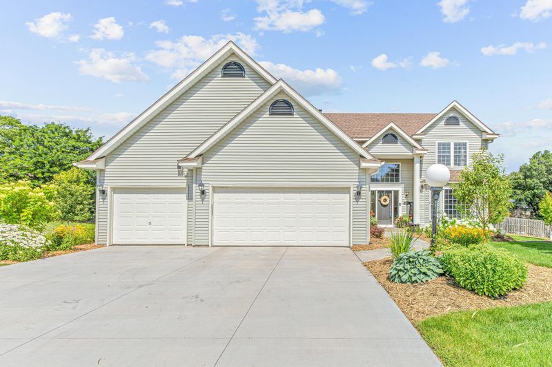 1171 Lecuyer Ct, Stillwater, MN 55082