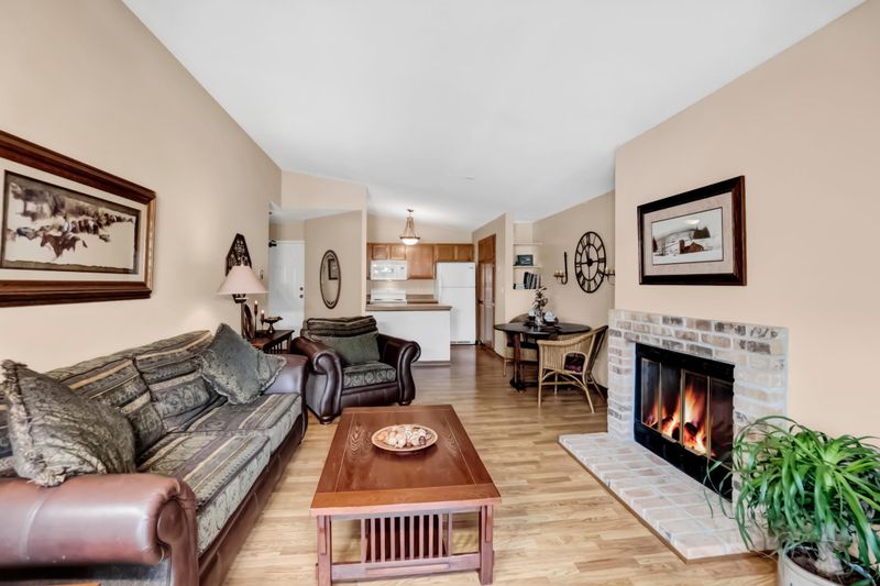 7632 157th St W #306, Apple Valley, MN 55124