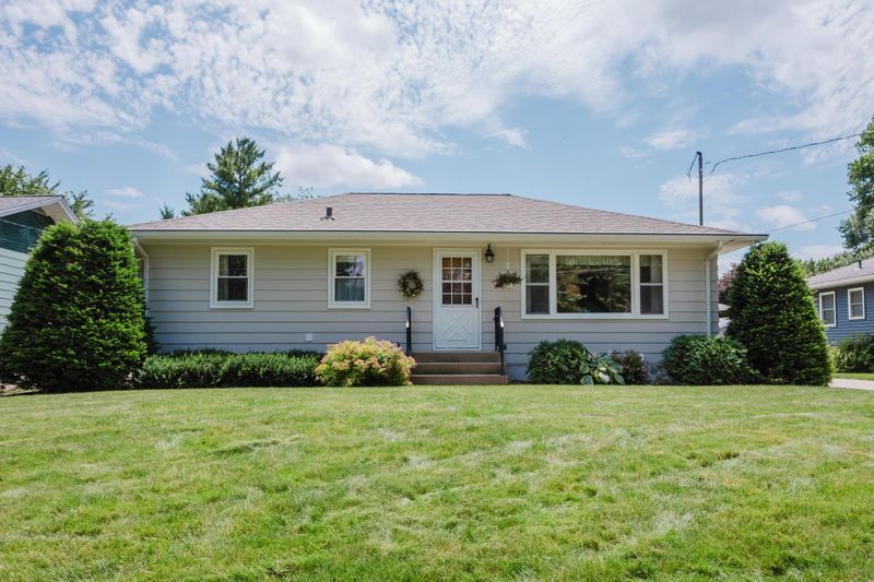 620 10th Ave SE, Waseca, MN 56093