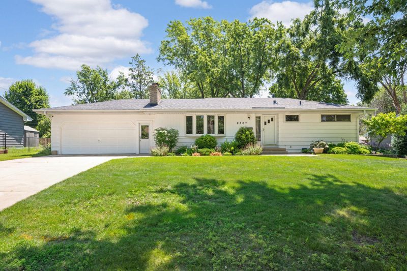 8307 Morris Rd, Minneapolis, MN 55437