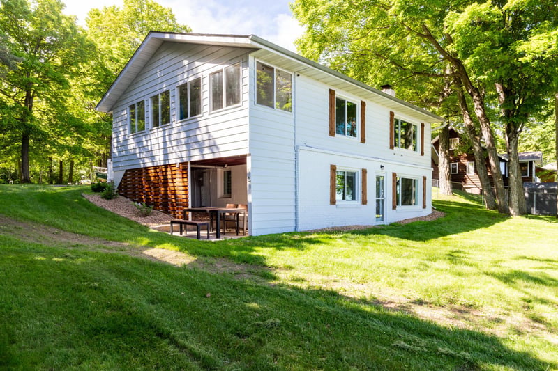 2555 Lake Shore Blvd, Wahkon, MN 56386