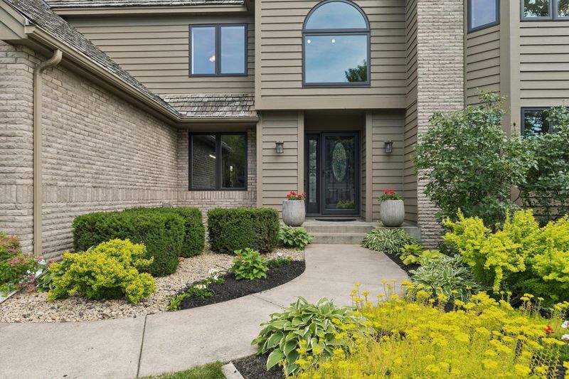 11011 Yukon Cir, Minneapolis, MN 55438
