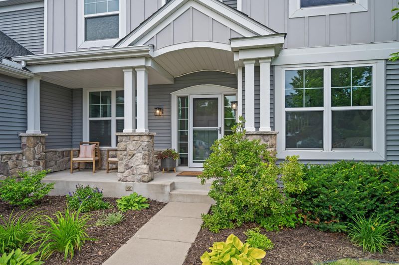 17702 Natures Way SE, Prior Lake, MN 55372