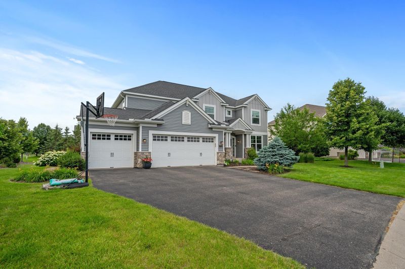 17702 Natures Way SE, Prior Lake, MN 55372