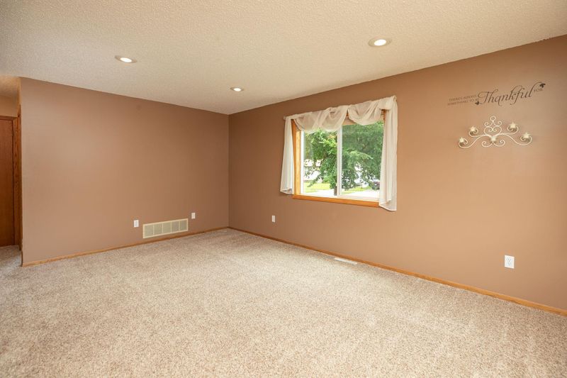 4408 22nd Ave NW, Rochester, MN 55901