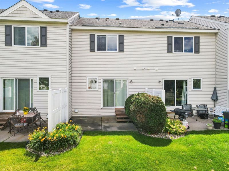 4948 Evergreen Dr N #3, Hugo, MN 55038