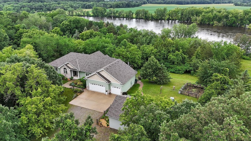 15725 Barley Rd NW, Royalton, MN 56373