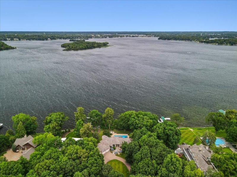 26760 Edgewood Rd, Shorewood, MN 55331
