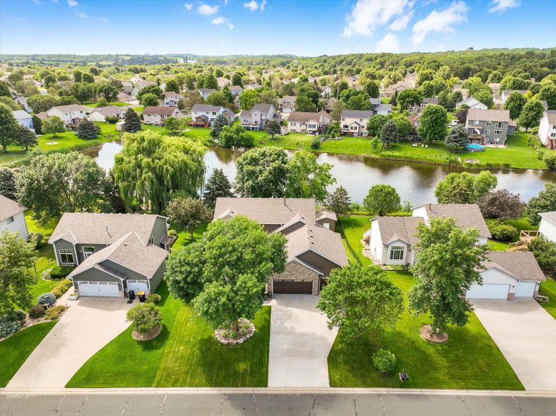 2134 Mathias Rd, Shakopee, MN 55379