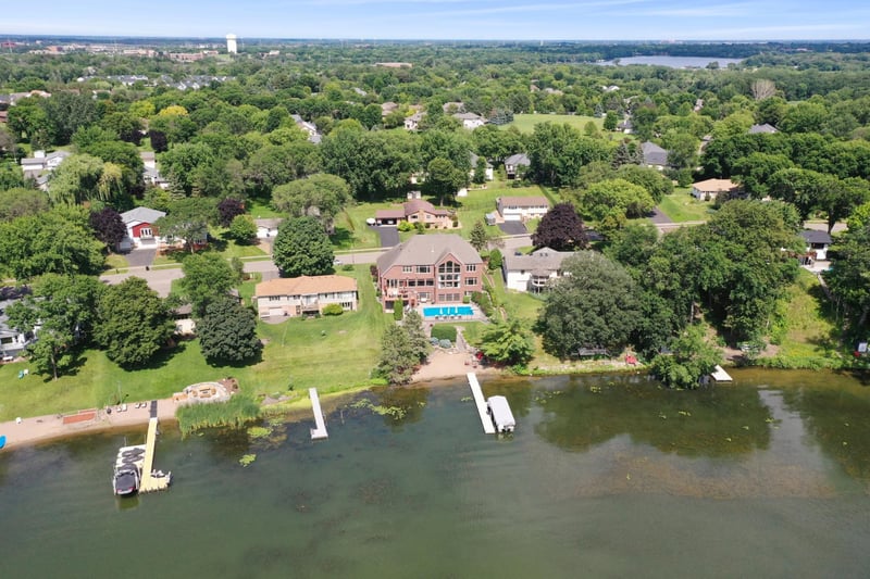 17003 Weaver Lake Dr, Maple Grove, MN 55311