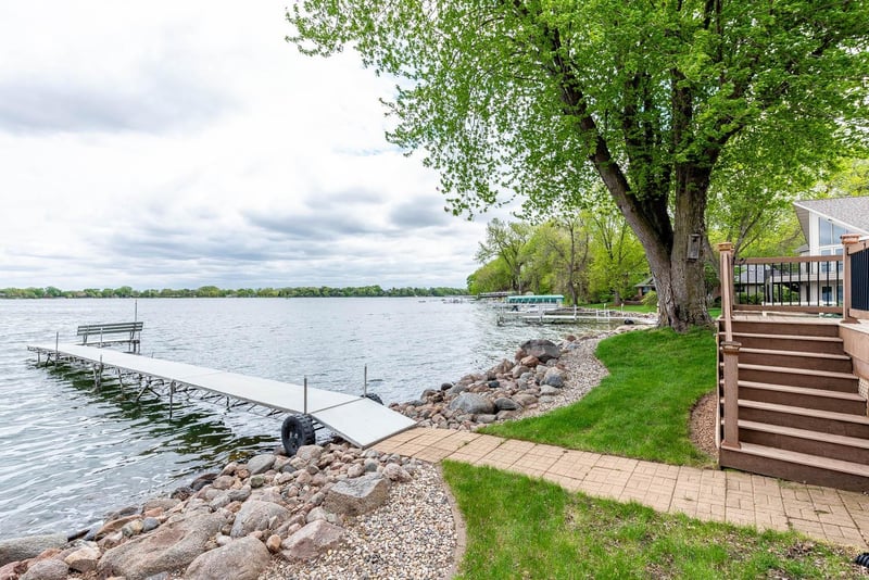 1200 Baker Bay Rd, Kasota, MN 56050
