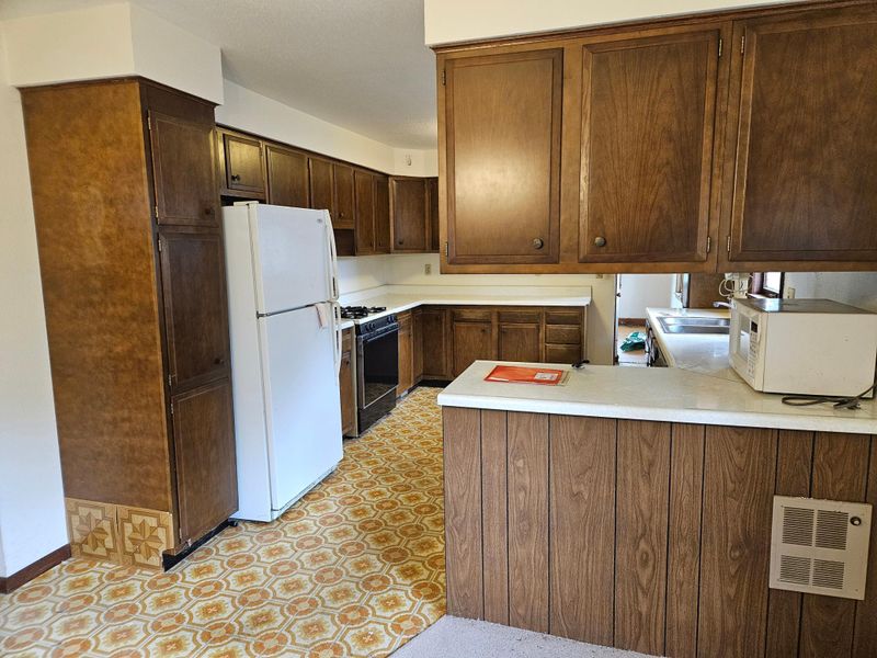 706 28th Ave N, Saint Cloud, MN 56303