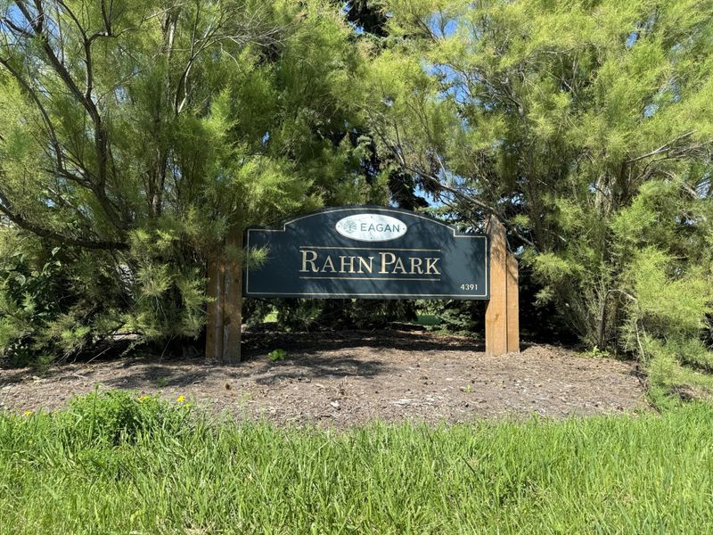4464 Glen Echo Bay #10, Eagan, MN 55122