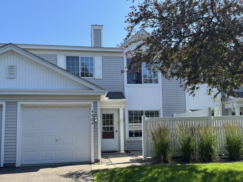 4464 Glen Echo Bay #10, Eagan, MN 55122