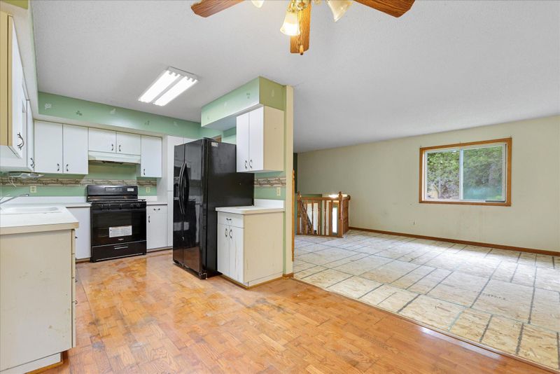 631 2nd Ave NW, Forest Lake, MN 55025