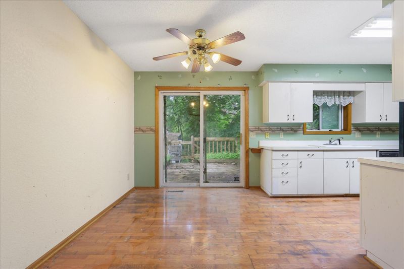 631 2nd Ave NW, Forest Lake, MN 55025