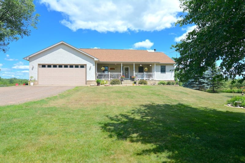 13226 190th St, Milaca, MN 56353
