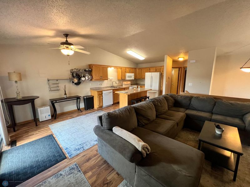 3372 10th St S, Moorhead, MN 56560