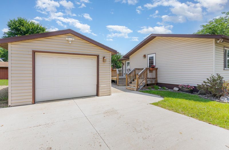 1701 N 5th St, Saint Peter, MN 56082