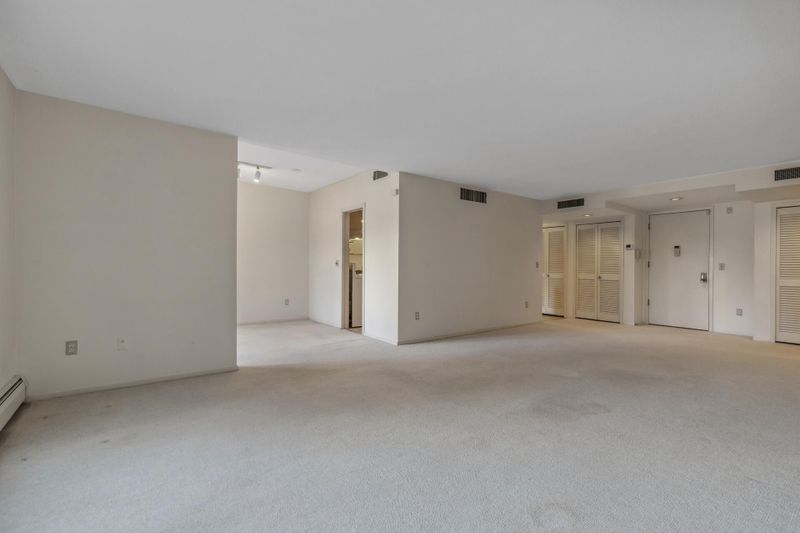 3412 Oak Ridge Rd #108, Minnetonka, MN 55305