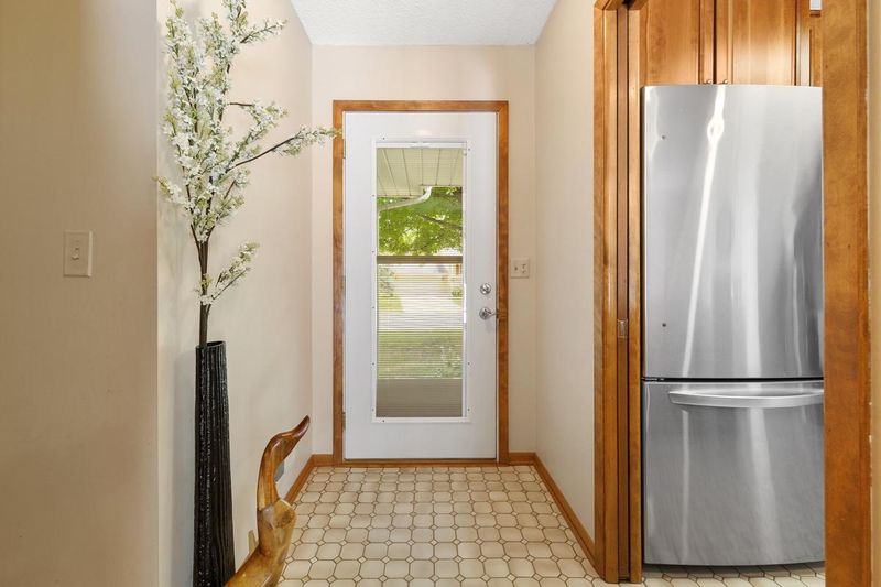 9700 Upton Rd, Minneapolis, MN 55431