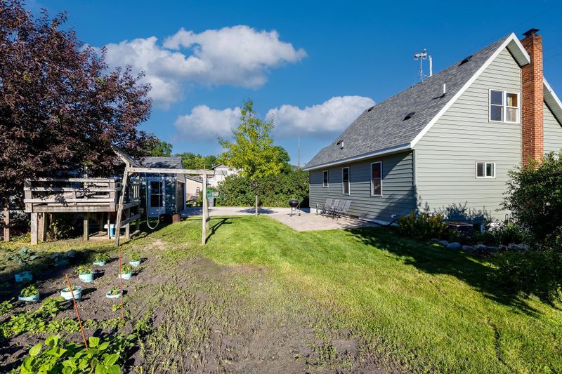 431 4th St N, Watkins, MN 55389