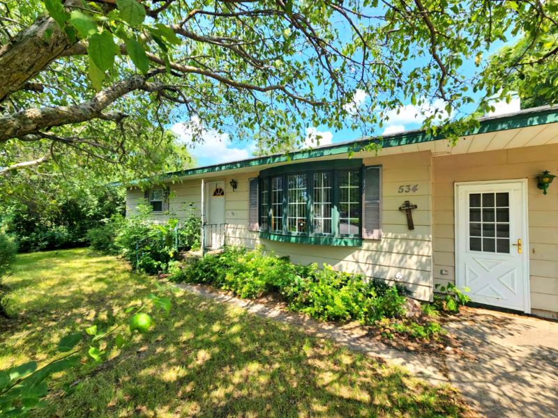 534 8th St SW, Perham, MN 56573