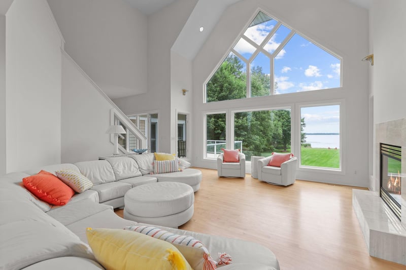 17751 Oakland Dr NE, Ham Lake, MN 55304