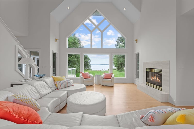 17751 Oakland Dr NE, Ham Lake, MN 55304