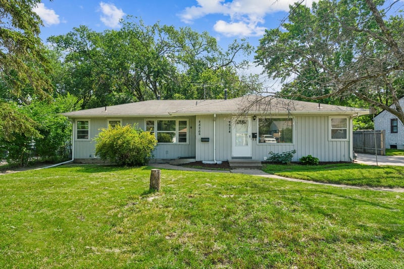 4824 Idaho Ave N, Crystal, MN 55428