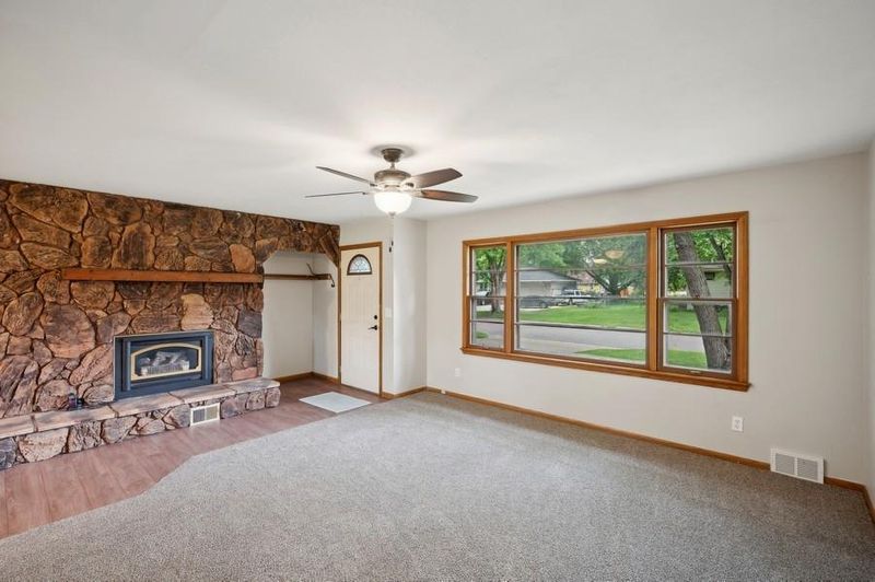 7901 Noid Dr, Minneapolis, MN 55428