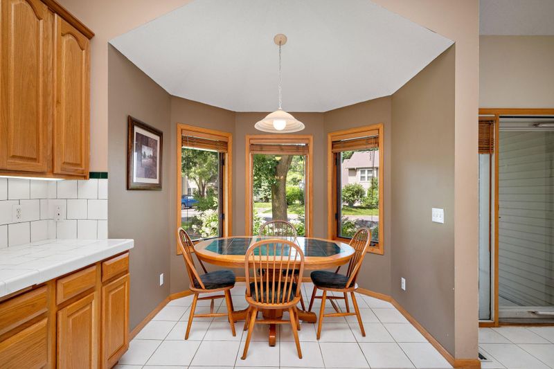 5964 Bren Cir, Hopkins, MN 55343