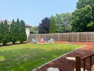 11901 Porter Dr, Champlin, MN 55316