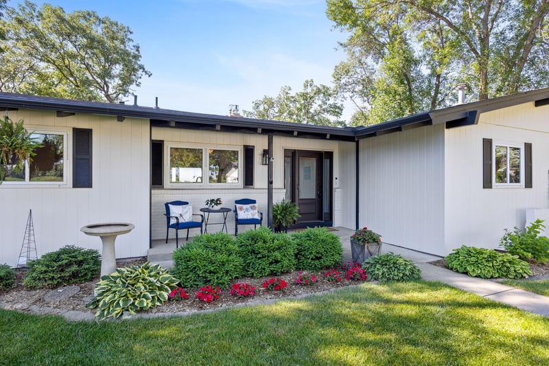 69729 233rd St, Dassel, MN 55325