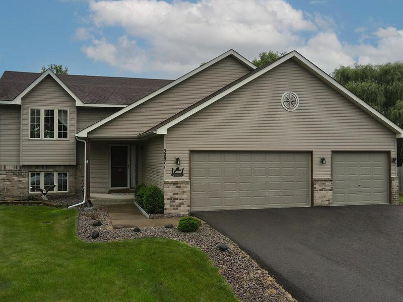 30871 Regal Ave, Shafer, MN 55074