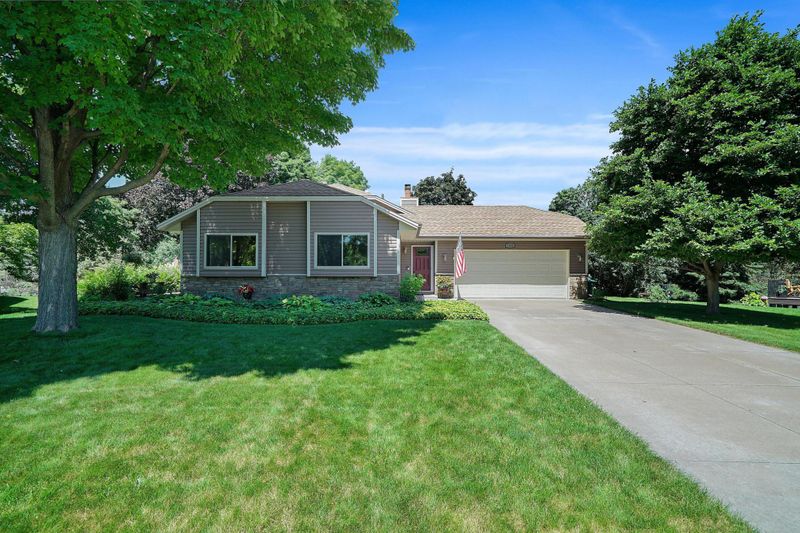 7368 Orchid Ln N, Maple Grove, MN 55311