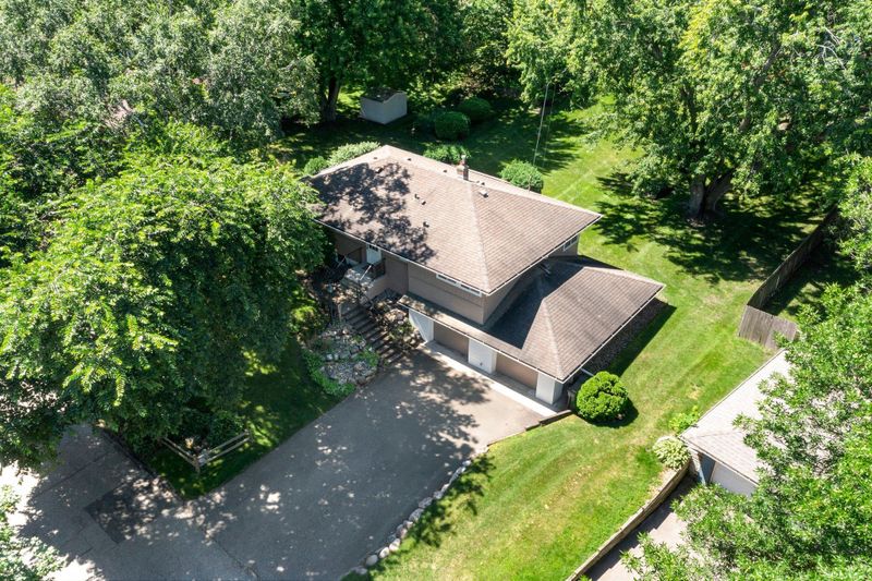 5412 Kimberly Rd, Minnetonka, MN 55345