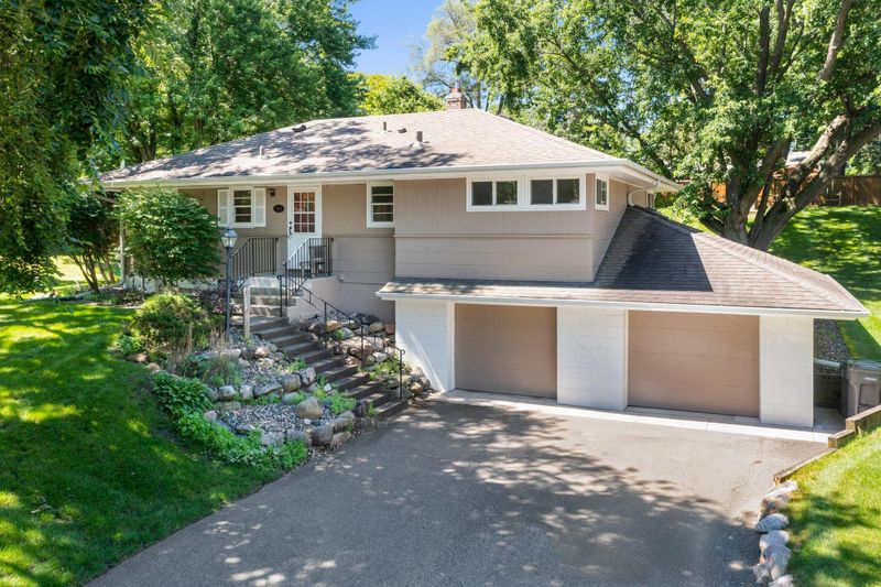 5412 Kimberly Rd, Minnetonka, MN 55345