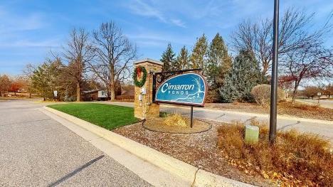 1025 Zanzibar Ln N, Minneapolis, MN 55447