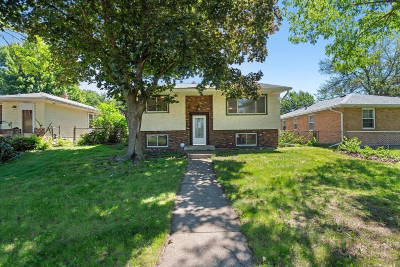 1650 Birmingham St, Saint Paul, MN 55106