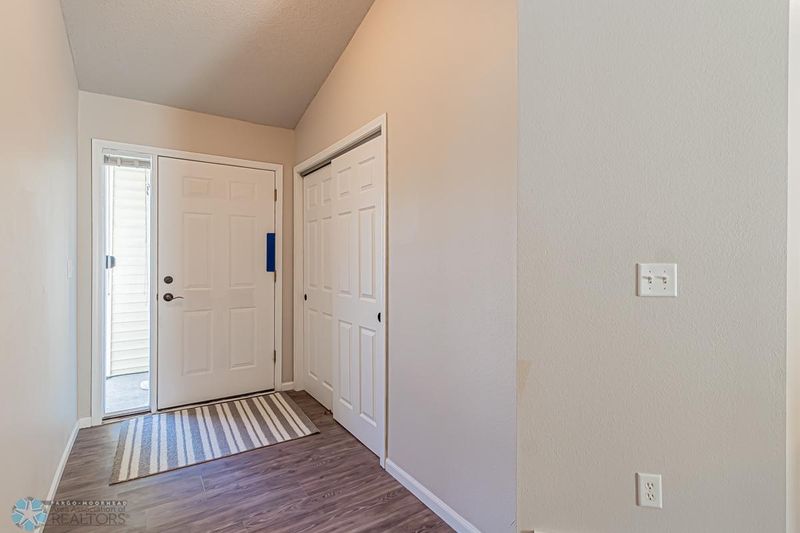 1461 Belsly Blvd #19, Moorhead, MN 56560