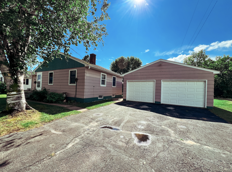 603 Division St, Deer River, MN 56636
