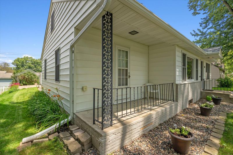 6512 46th Ave N, Minneapolis, MN 55428