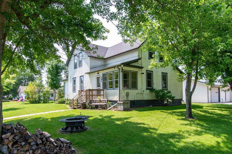 501 1st St, Wolverton, MN 56594