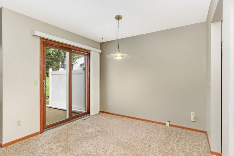 7252 Allen Ct, Eden Prairie, MN 55346