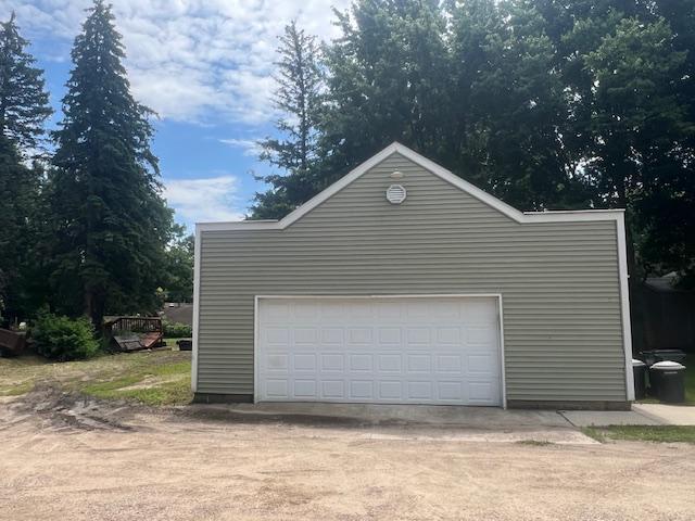 208 N 1st St, Darwin, MN 55324