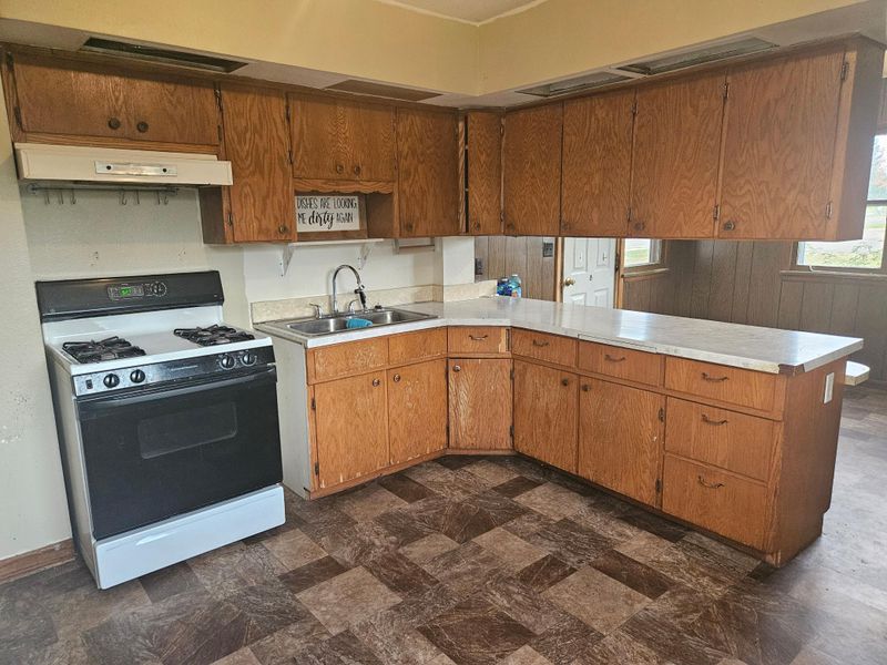 116 W Dallas St, Dallas, WI 54733