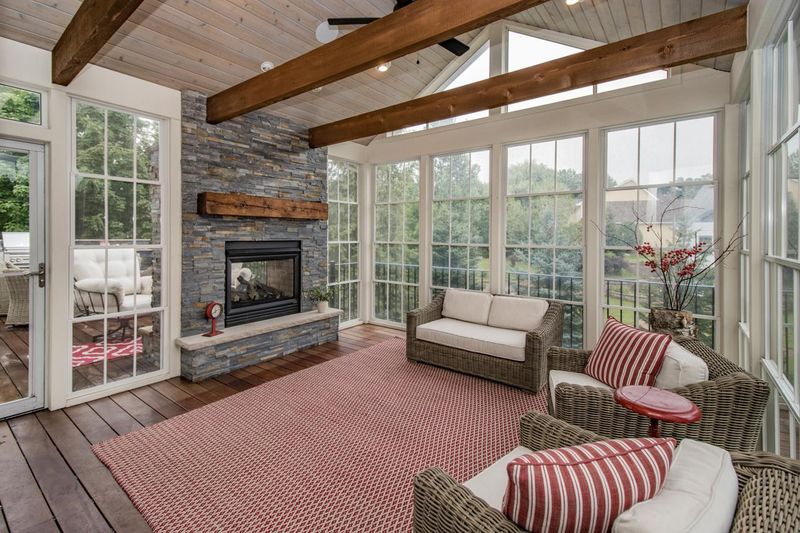 3956 Donegal Way, Eagan, MN 55122