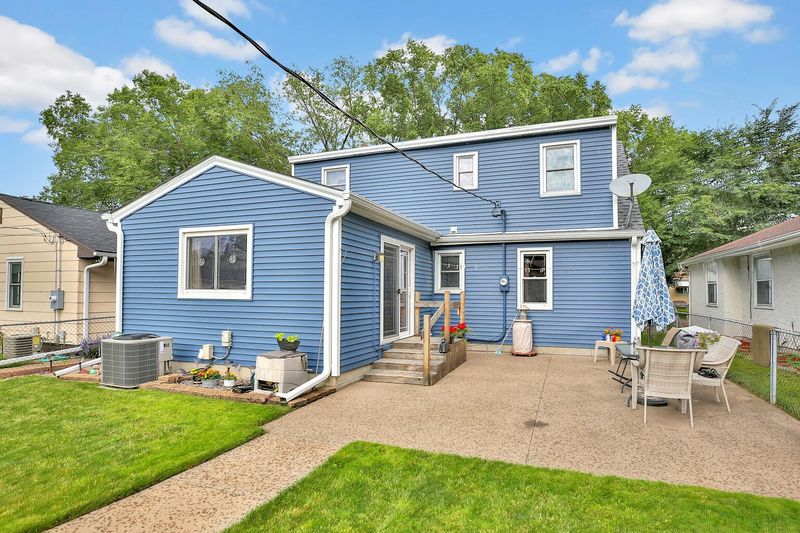 1828 Montana Ave E, Saint Paul, MN 55119
