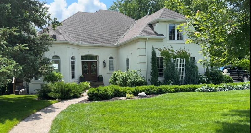 311 Country Club Dr NE, Willmar, MN 56201